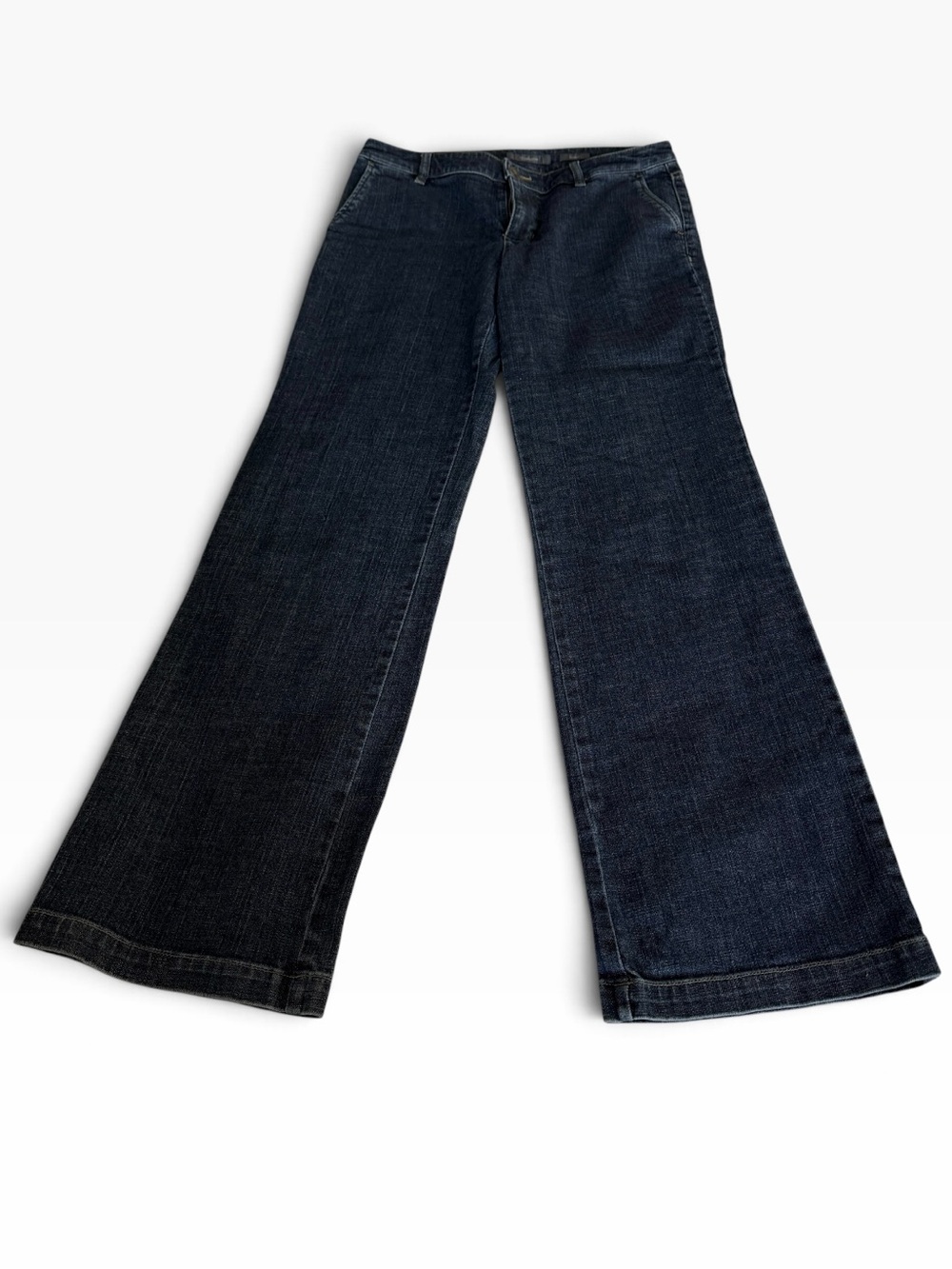 Women’s Liz Claiborne bootcut Jeans dark denim size 6R